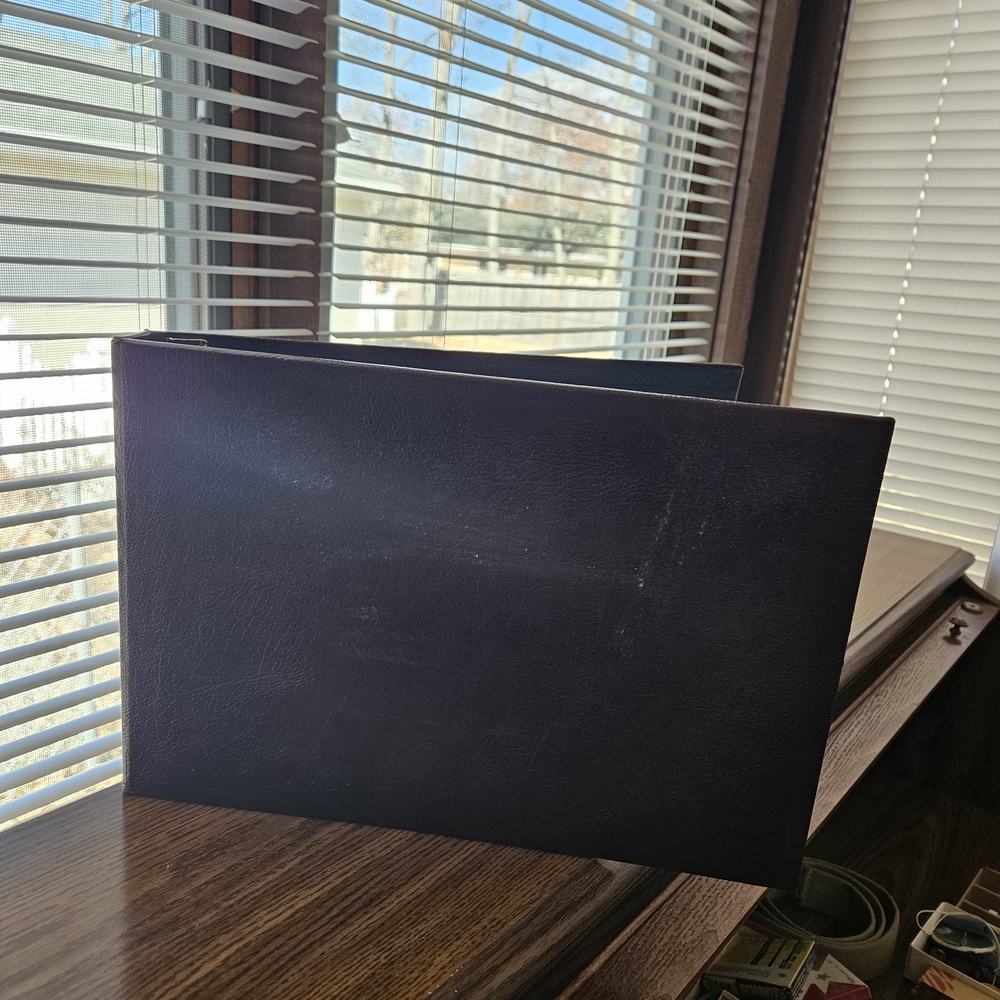 Elegant Black Office Binder